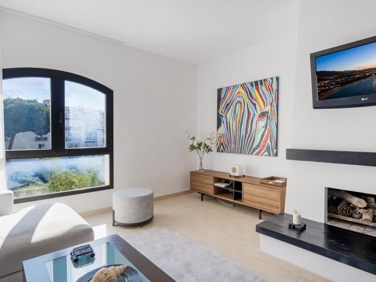 Apartamento De 2 Dormitorios En Playas Del Duque Marbella Exterior foto