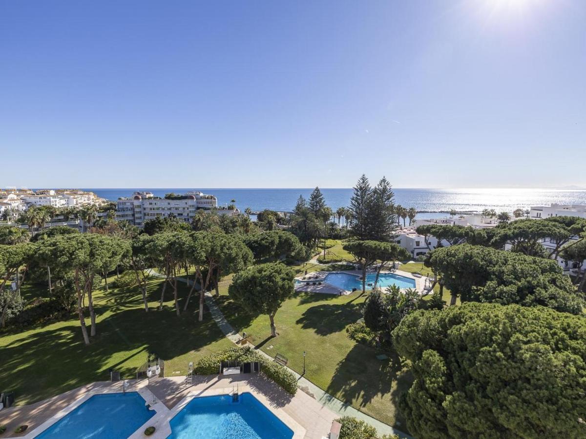 Apartamento De 2 Dormitorios En Playas Del Duque Marbella Exterior foto
